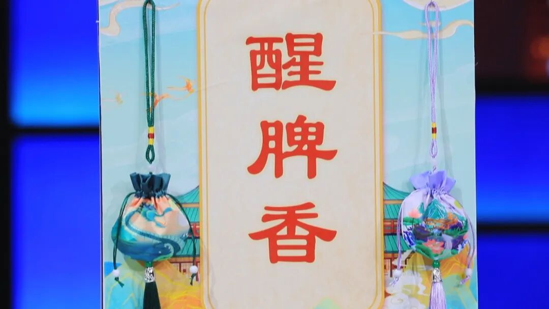 养好脾胃很简单，早起一套醒脾操，不喘不累，打通脾经，睡觉都香了