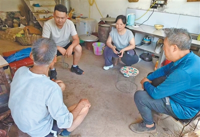 在急难险重面前，“我先上、我在前”（新时代·面孔）