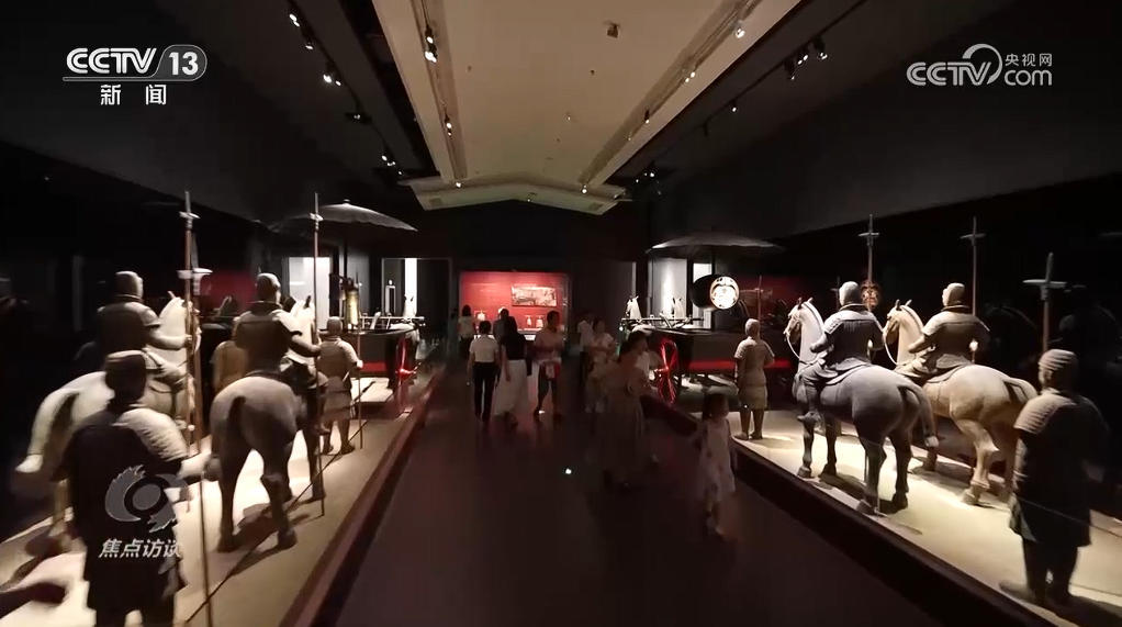 焦点访谈|剧场出圈、文物 “出差”……解锁暑期文化新图景 焦点访谈|剧场出圈、文物 “出差”……解锁暑期文化新图景