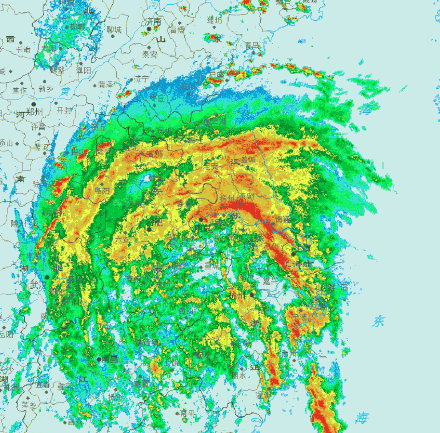 连续下雨40小时了！上海遭遇列车效应雨下不停