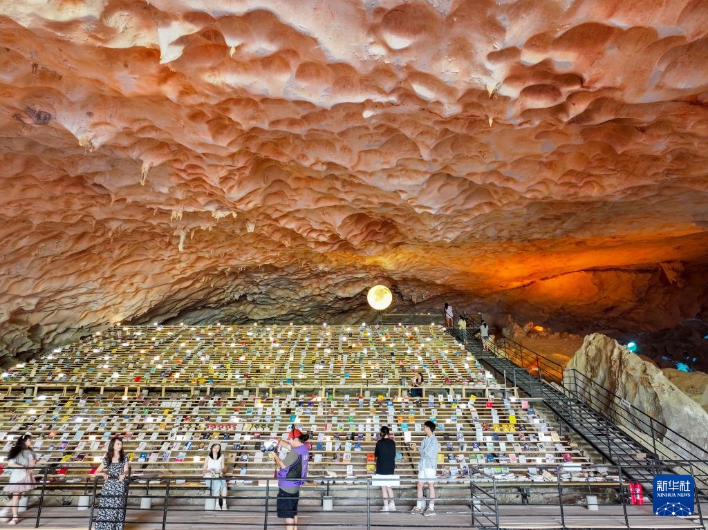 盘活洞穴“凉资源” 拓展文旅新场景