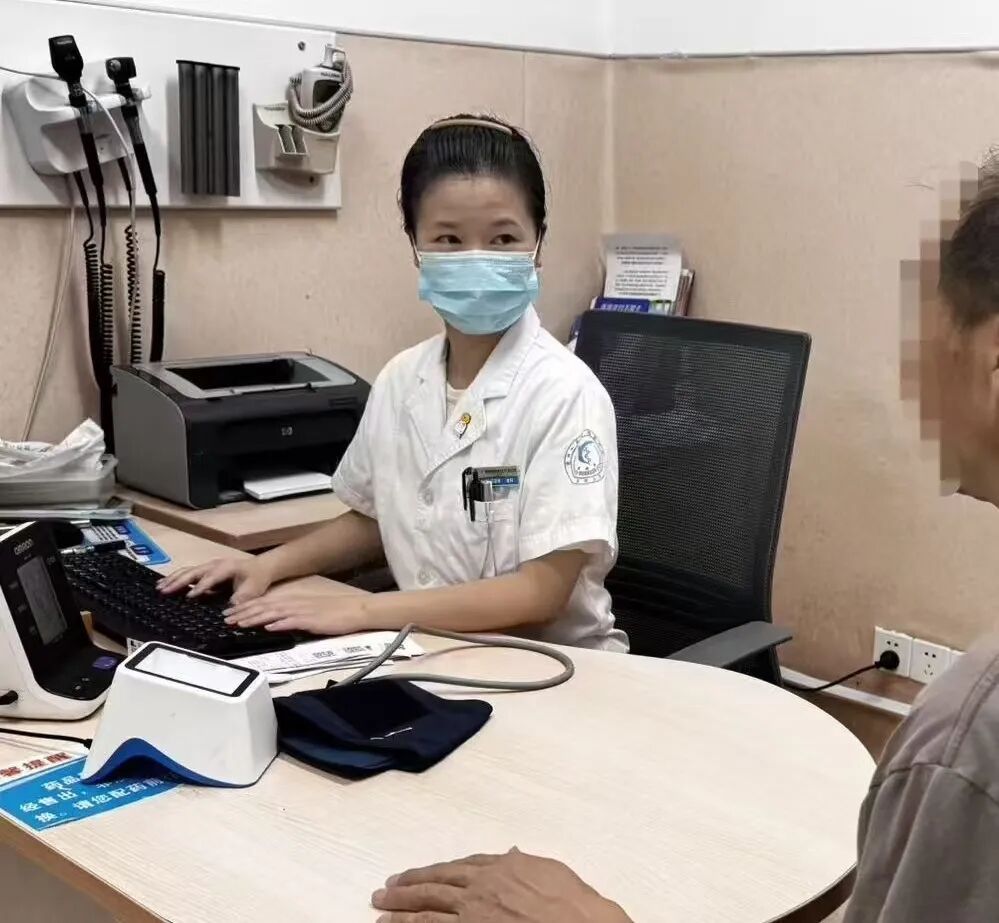 6岁男孩溪边玩了一下午,全身出现弥漫性红斑!医生提醒...... 6岁男孩溪边玩了一下午,全身出现弥漫性红斑!医生提醒......