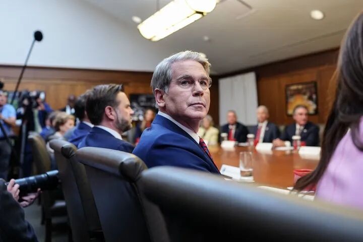 “美国对制裁病态依赖” “美国对制裁病态依赖”