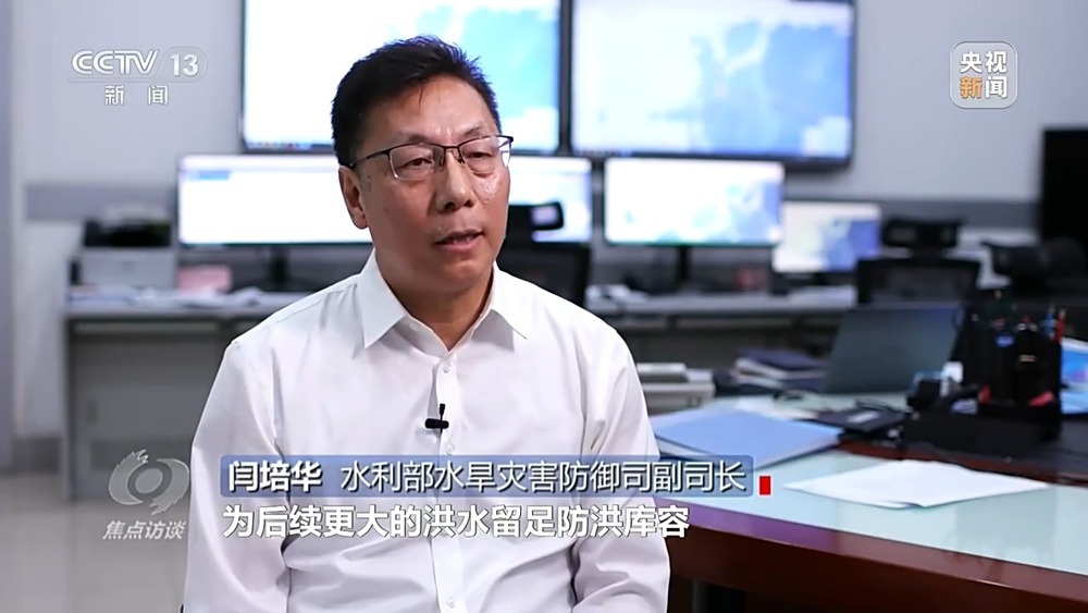 迎战台风“白海豚” 万众携手并肩共担风雨 迎战台风“白海豚” 万众携手并肩共担风雨