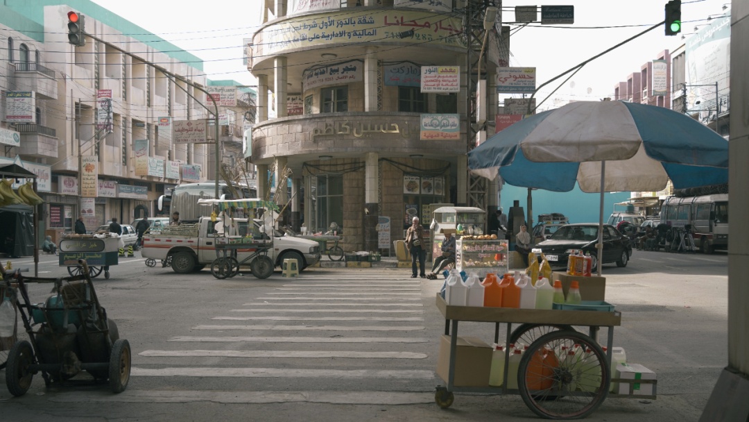 原来中东小城在青岛!《欢迎来龙餐馆》中“龙餐馆”是在东方影都搭建拍摄 原来中东小城在青岛!《欢迎来龙餐馆》中“龙餐馆”是在东方影都搭建拍摄
