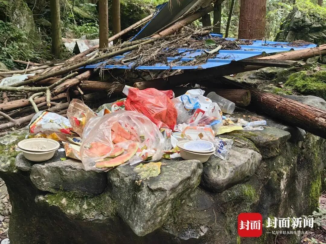 游客随手丢垃圾成顽疾，村民2天捡了10口袋！江油老君山如何破解“垃圾围山”困局？