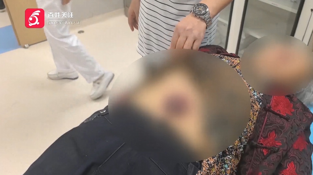 老人在家拔罐差点出大事!罐子拔上却“下不来了”,消防都来了...这些事项要注意→ 老人在家拔罐差点出大事!罐子拔上却“下不来了”,消防都来了...这些事项要注意→