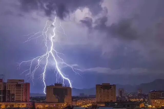 下雨天也容易“着火”?这份雨天消防安全提示请查收! 下雨天也容易“着火”?这份雨天消防安全提示请查收!