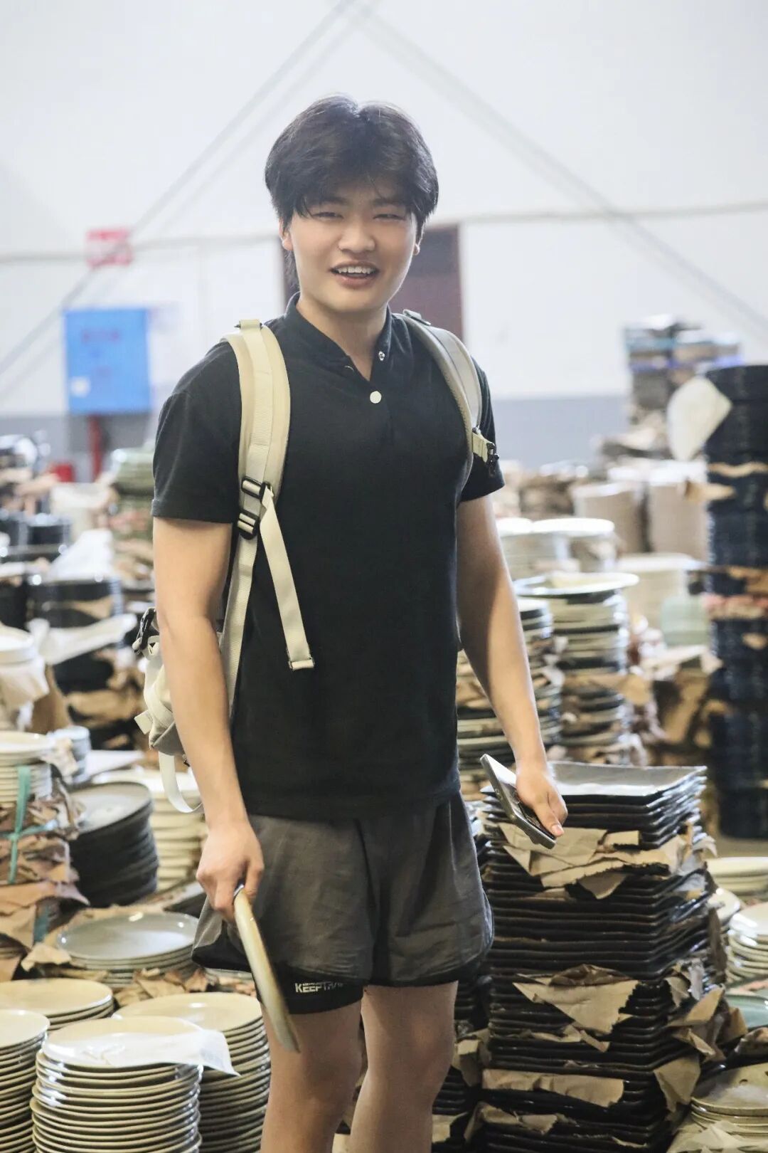 月入10万!这个“05后拖鞋青年”把醴陵瓷器卖爆俄罗斯 月入10万!这个“05后拖鞋青年”把醴陵瓷器卖爆俄罗斯