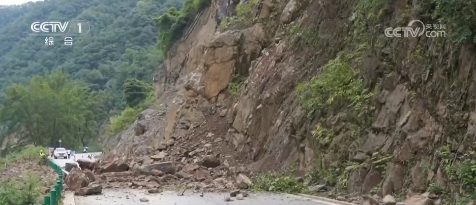 风雨中，这些普通人守护着人民生命财产安全
