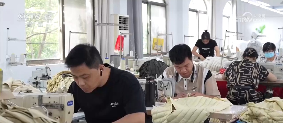 从代工厂到产业集群 这座江南小城“羽”众不同引客潮