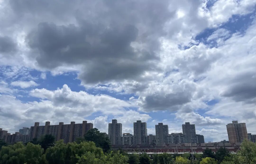 京城高颜值天空回归 未来几天降雨情况—— 京城高颜值天空回归 未来几天降雨情况——