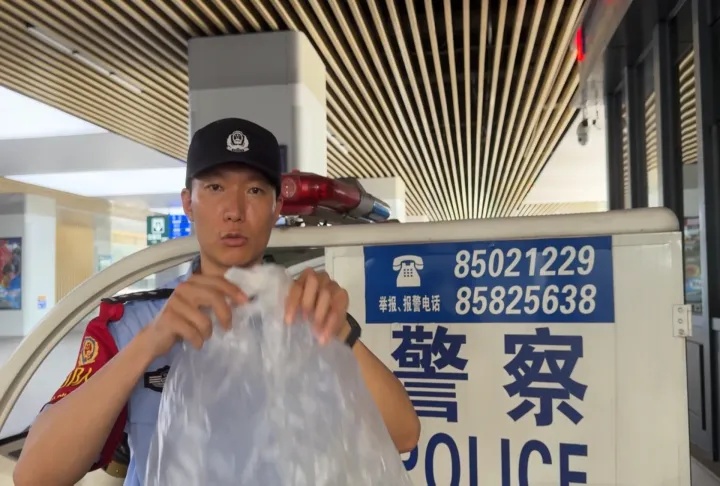 冲上热搜！多人突发倒地抽搐、手脚发麻，竟是这个原因！一个塑料袋就能急救