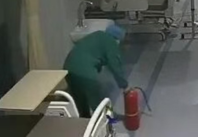 惊险！合肥某医院一设备起火，敲响安全警钟