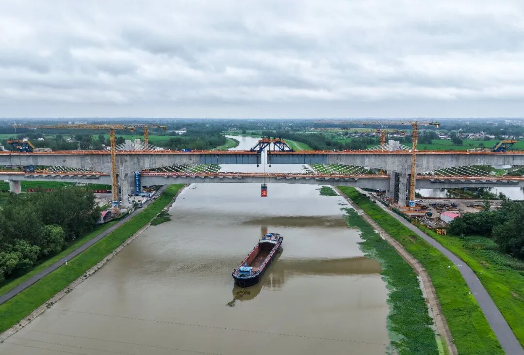 沪宁合高铁六合特大桥跨滁河主桥合龙 沪宁合高铁六合特大桥跨滁河主桥合龙