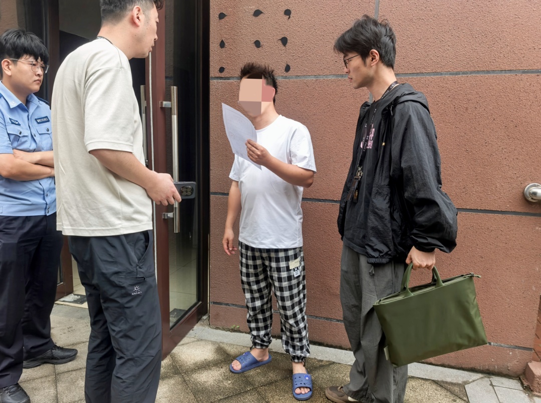 全国首起!这10人被杭州警方抓获,直接“团灭” 全国首起!这10人被杭州警方抓获,直接“团灭”