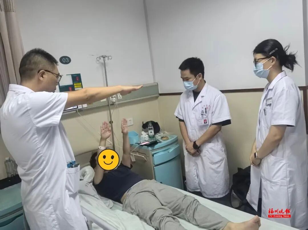 20岁小伙脑梗死,奶奶一个电话救了他!医生:牢记这个口诀,能救命! 20岁小伙脑梗死,奶奶一个电话救了他!医生:牢记这个口诀,能救命!