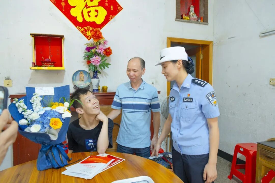 157级台阶,挡不住少年的大学梦! 157级台阶,挡不住少年的大学梦!