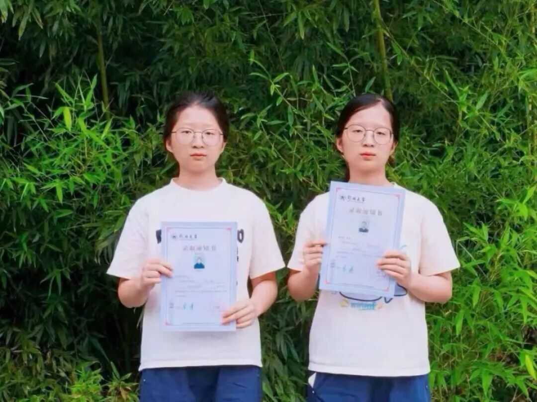 郑州大学迎12对双胞胎新生,其中两对高考只差1分 郑州大学迎12对双胞胎新生,其中两对高考只差1分
