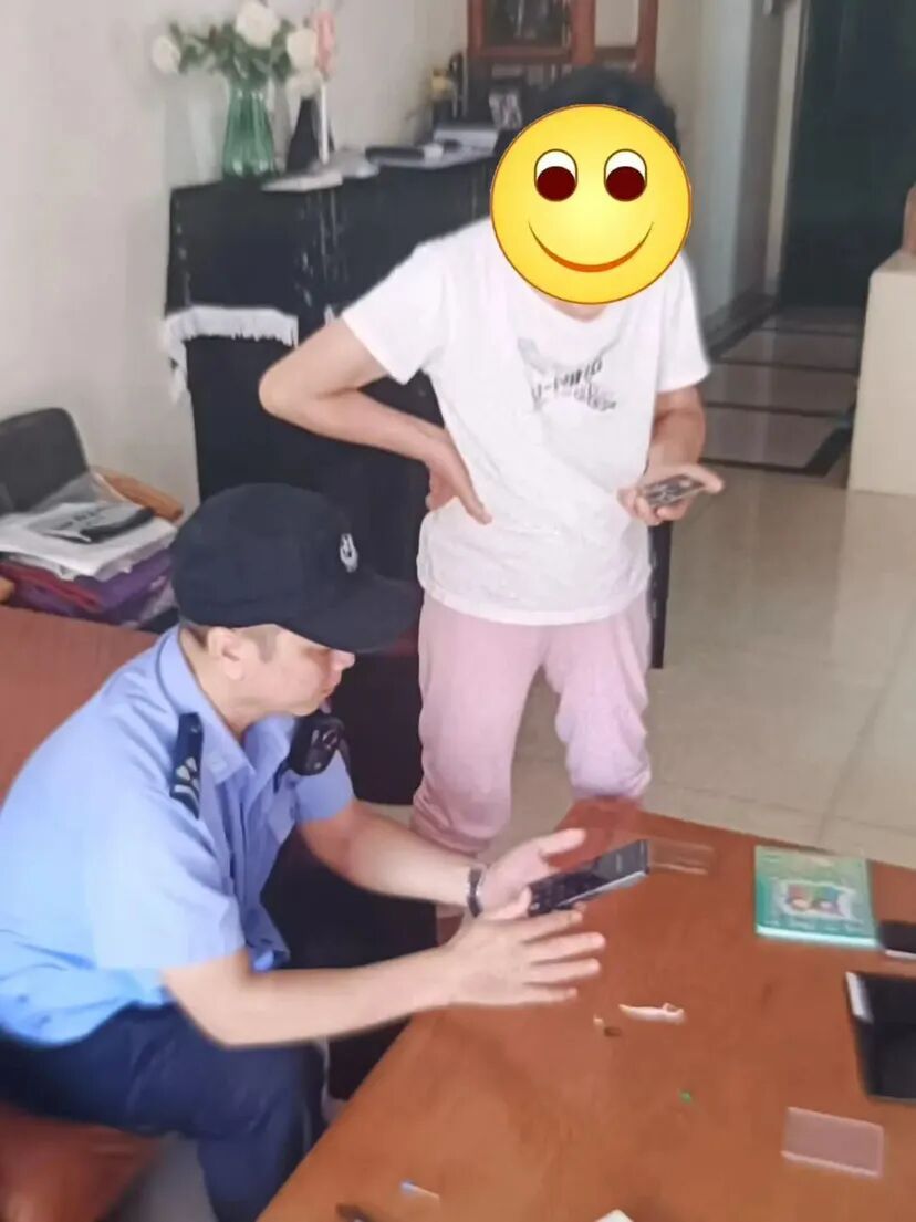 广州女子遇红酒理赔陷阱，卡里700万元存款险些被远程转走，民警紧急上门断网拔卡