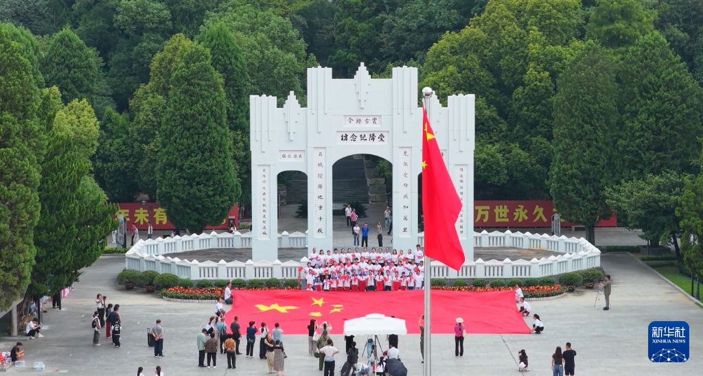 寻找照片中的TA丨在受降之城聆听胜利回响 寻找照片中的TA丨在受降之城聆听胜利回响