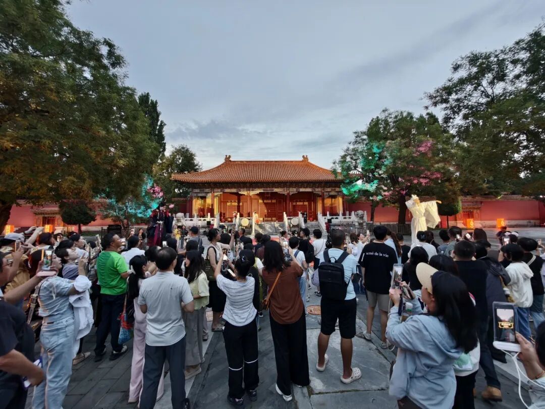 来景山过奇喵夜!北京中轴线上首次推出沉浸式夜游 来景山过奇喵夜!北京中轴线上首次推出沉浸式夜游