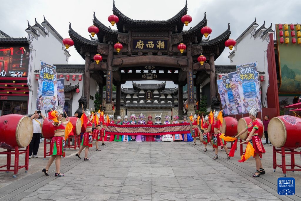 活力中国调研行丨湖南张家界:多元业态激活暑期文旅活力 活力中国调研行丨湖南张家界:多元业态激活暑期文旅活力