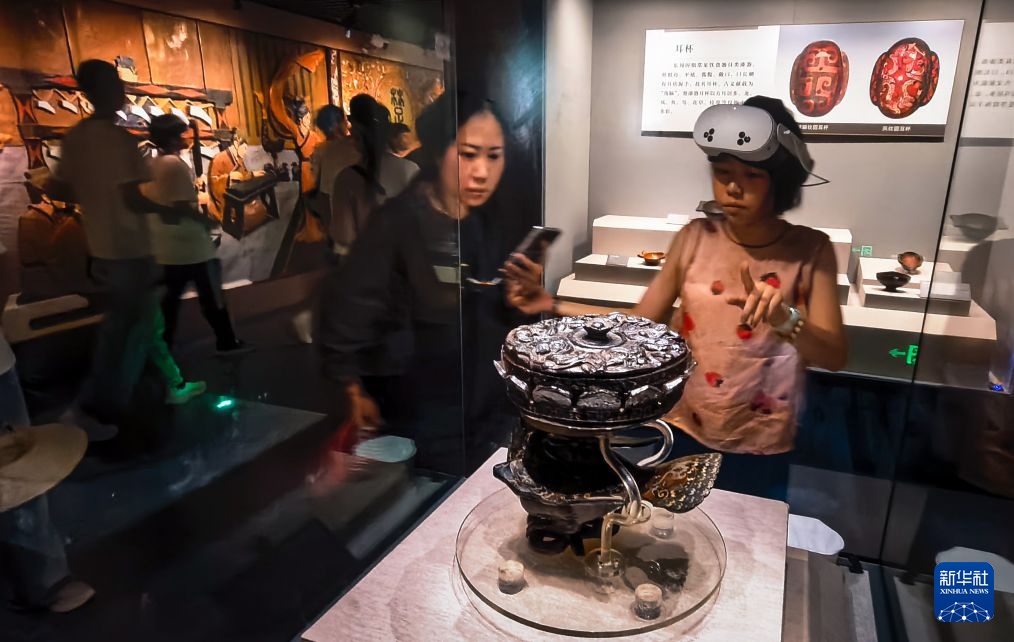 暑期荆楚文博热 少年寻踪文脉间 暑期荆楚文博热 少年寻踪文脉间