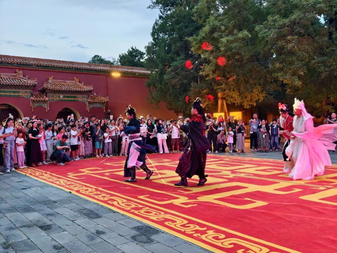来景山过奇喵夜!北京中轴线上首次推出沉浸式夜游 来景山过奇喵夜!北京中轴线上首次推出沉浸式夜游