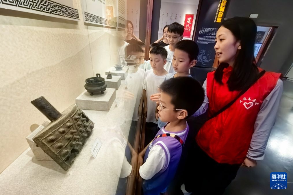 暑期荆楚文博热 少年寻踪文脉间 暑期荆楚文博热 少年寻踪文脉间