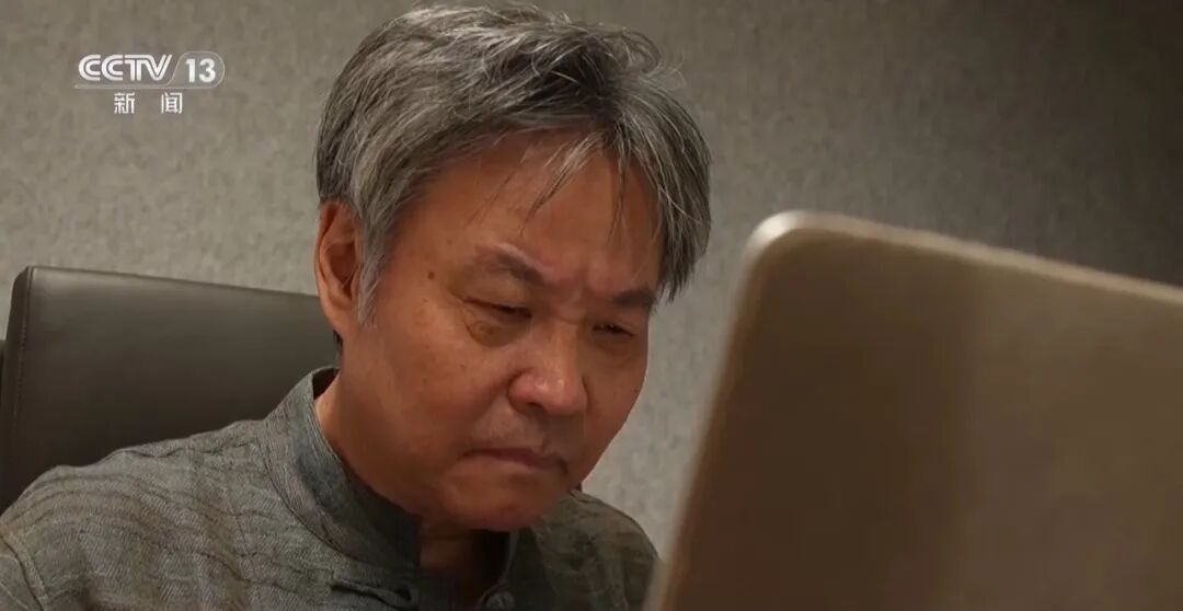 余华一个月内两次“打假” 余华一个月内两次“打假”