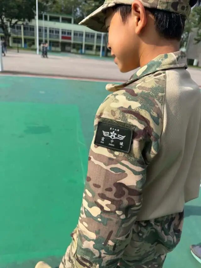 霍启刚晒照:作为父母感到骄傲 霍启刚晒照:作为父母感到骄傲