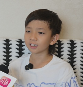 深圳7岁小孩哥逛自然博物馆，一眼指出两处错误，官方连夜调整