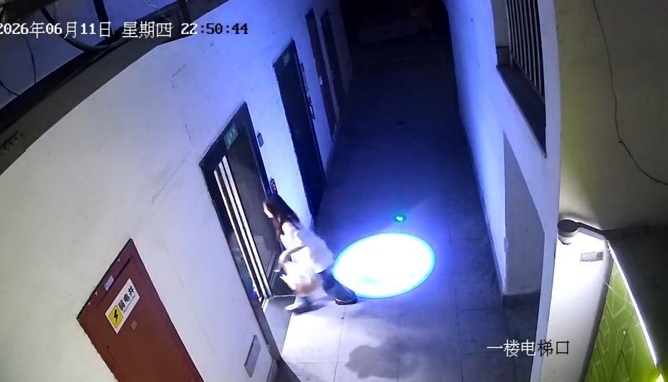 绍兴一孕妇被困电梯1小时,后检出先兆流产,家属认为呼救装置有问题起诉,管理方回应 绍兴一孕妇被困电梯1小时,后检出先兆流产,家属认为呼救装置有问题起诉,管理方回应