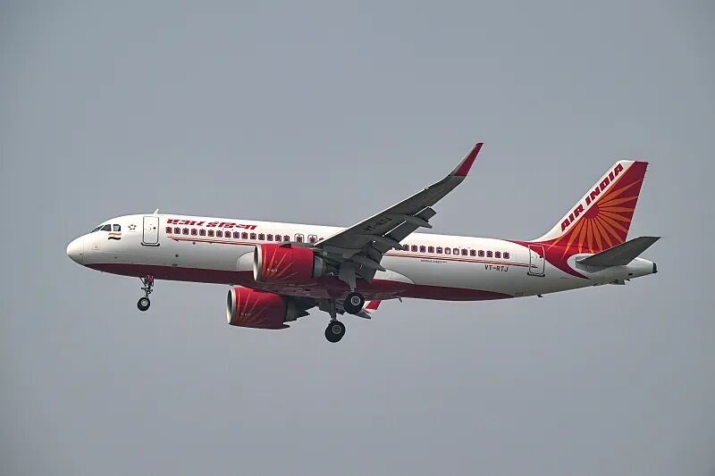 印度航空又有两名飞行员涉嫌“毒驾”,此前客机空中骤降致24人受伤,机长毒检阳性 印度航空又有两名飞行员涉嫌“毒驾”,此前客机空中骤降致24人受伤,机长毒检阳性