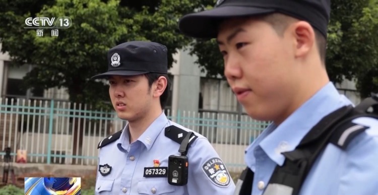 法治在线丨“所长,有人送来个大冰箱” 一场警与民的双向奔赴 法治在线丨“所长,有人送来个大冰箱” 一场警与民的双向奔赴