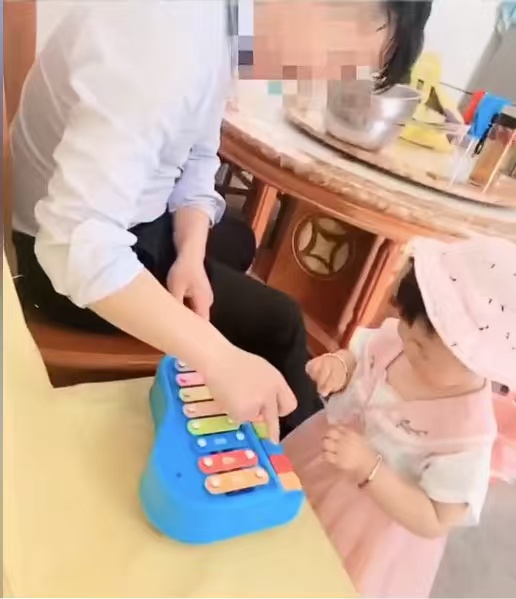 结婚8年3孩均非亲生,男方已将孩子全部送还女方,经济赔偿仍存在分歧 结婚8年3孩均非亲生,男方已将孩子全部送还女方,经济赔偿仍存在分歧