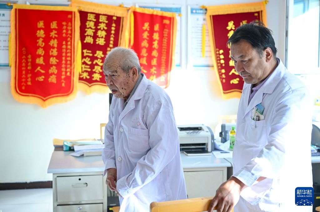 热爱丨吴登云：如果再选择，我还是选医生，选新疆