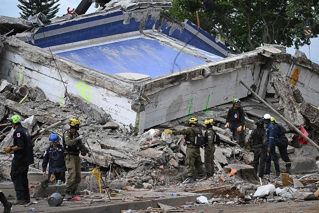 哥伦比亚强震已致304人死亡 哥伦比亚强震已致304人死亡