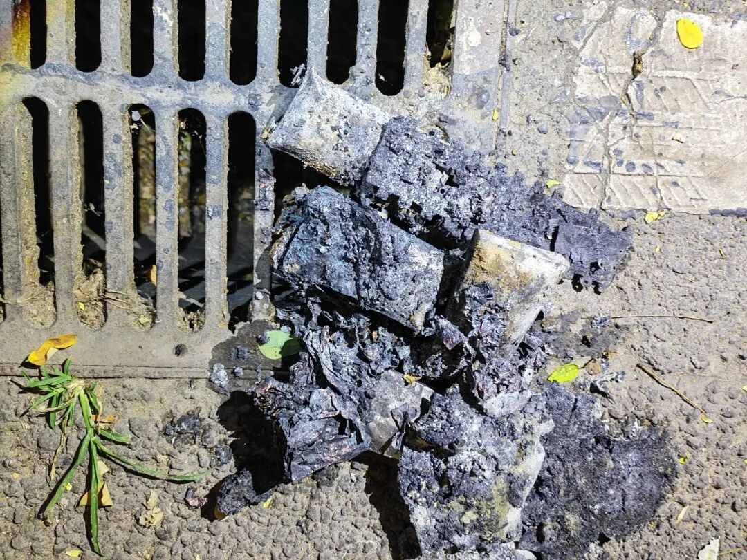 两起电动自行车起火 社区微型消防站及时处置 两起电动自行车起火 社区微型消防站及时处置