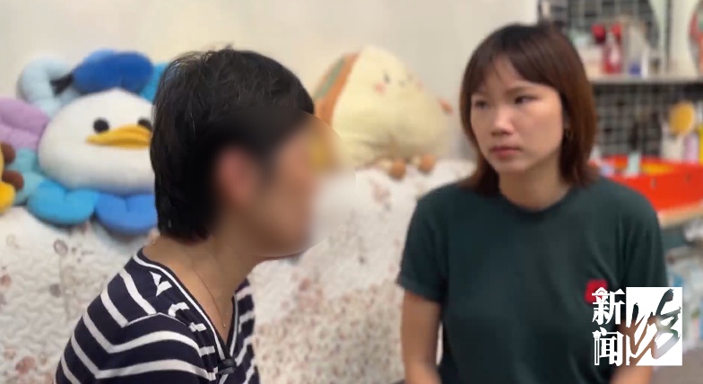 深夜楼道亮灯瞬间吓一跳,徐汇女子一晚开门6次都在!邻居指认同一租户:我们都很崩溃 深夜楼道亮灯瞬间吓一跳,徐汇女子一晚开门6次都在!邻居指认同一租户:我们都很崩溃