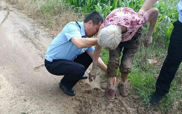 85 岁老人走失9小时，聊城民辅警联手寻回平安