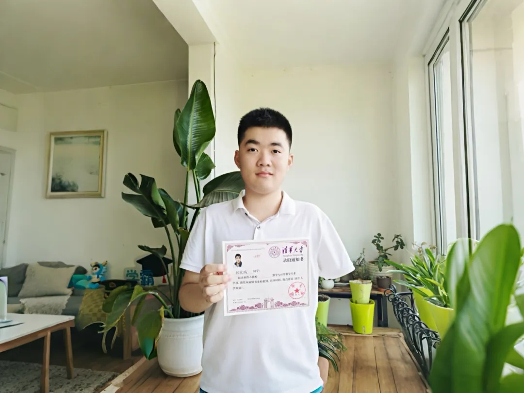 “命运给什么题就答什么题,交白卷最亏”!这个独臂少年,让全网破防了 “命运给什么题就答什么题,交白卷最亏”!这个独臂少年,让全网破防了