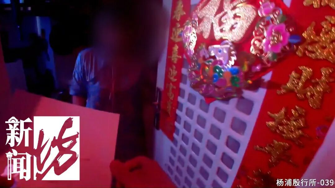 沪上阿姨对草莓熊"下狠手"!警方公布详情 沪上阿姨对草莓熊"下狠手"!警方公布详情