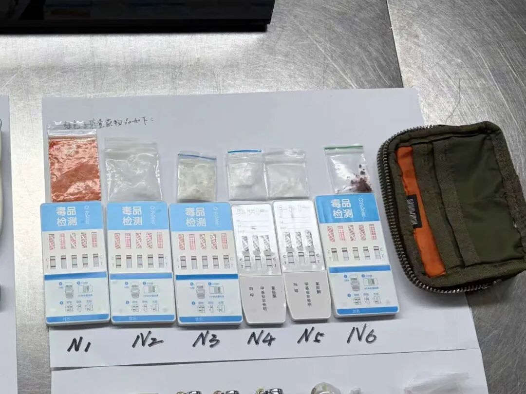 罗湖海关查获一名旅客携带毒品入境 罗湖海关查获一名旅客携带毒品入境