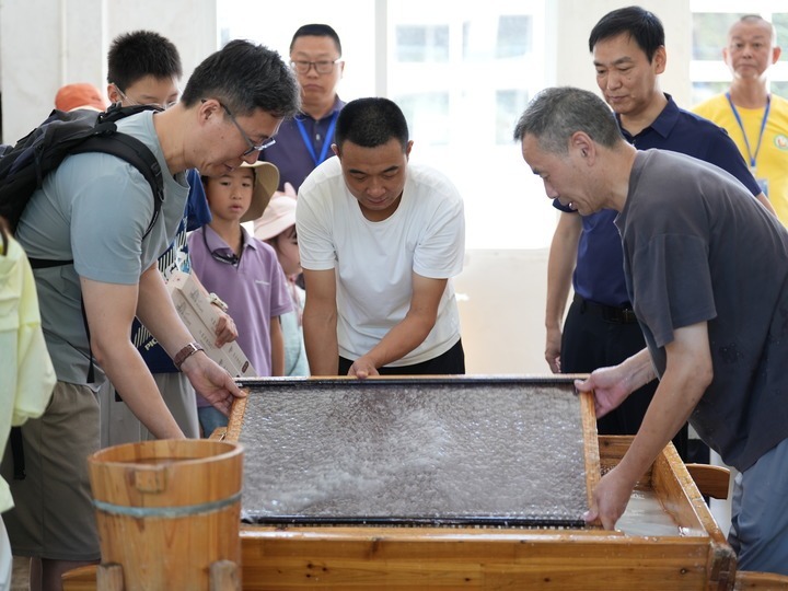 新华视点丨“奔县游”何以有奔头 新华视点丨“奔县游”何以有奔头