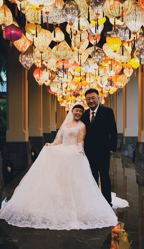 双喜临门!知名主持人晒婚纱照,网友:爱情最好的模样 双喜临门!知名主持人晒婚纱照,网友:爱情最好的模样