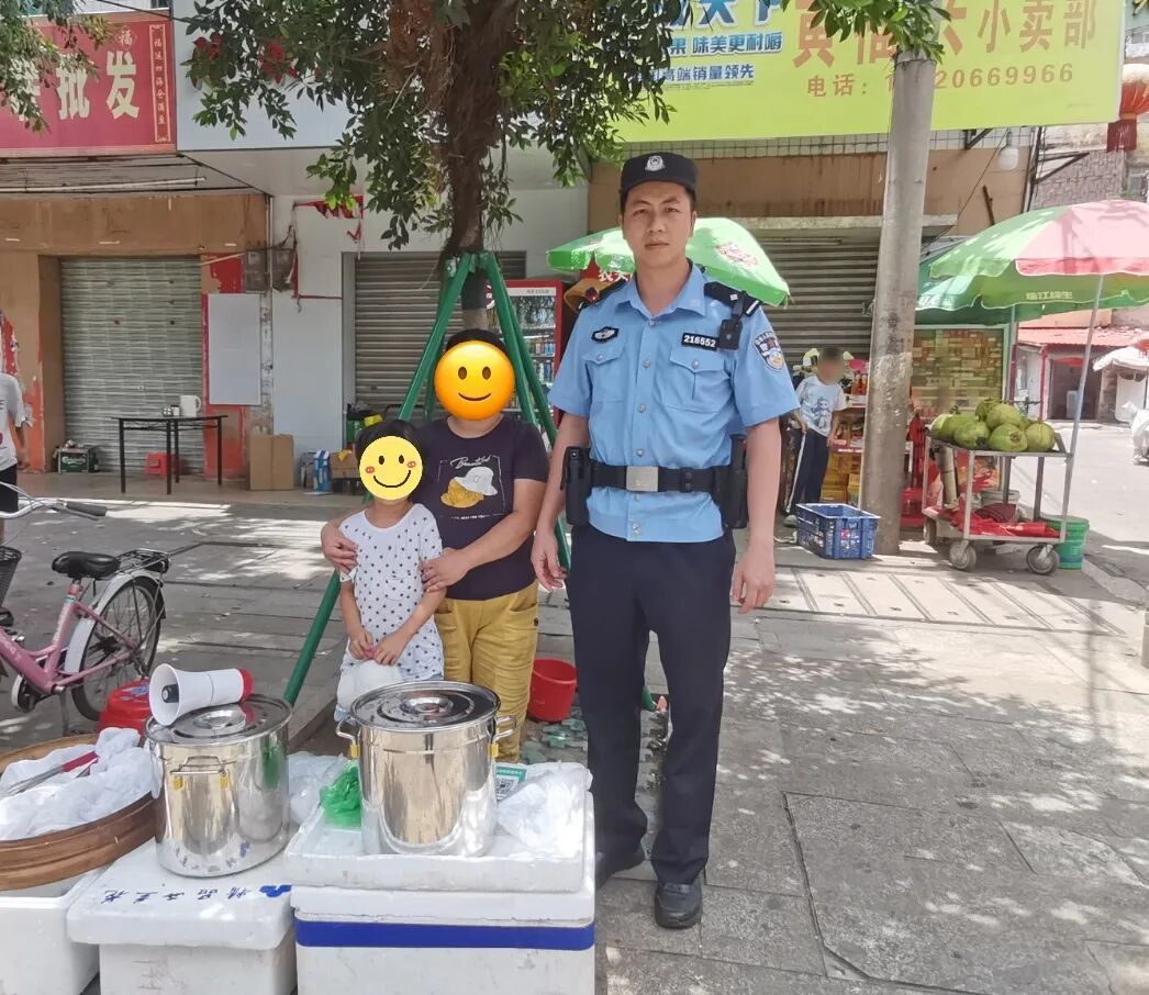 7岁女孩街头走失,给民警画了张妈妈的“灵魂画像”,还真找到了 7岁女孩街头走失,给民警画了张妈妈的“灵魂画像”,还真找到了