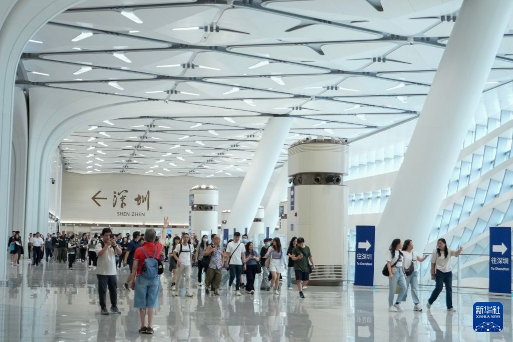 香港特区政府在皇岗口岸举行大规模人流车流压力测试