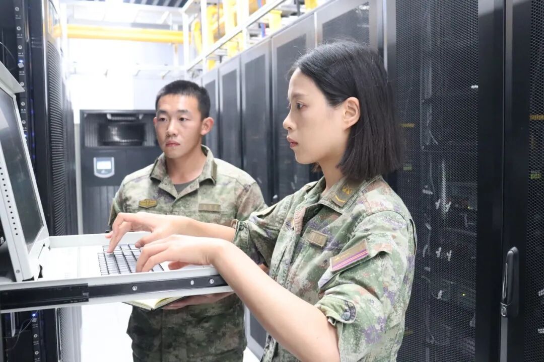 她放弃本科从军，8年后军士专升本！
